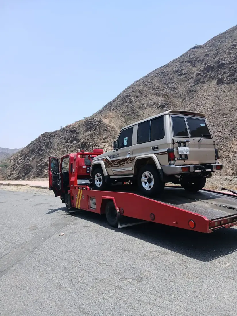 عملية نقل بين المدن في الطرق الجبلية